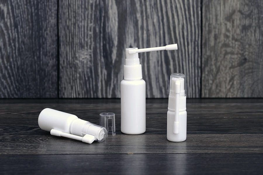 Flašica 10mL sa pumpicom i raspršivačem, za dermatološku i farmaceutsku upotrebu - 12 kom Flašica 10mL sa pumpicom i raspršivačem, za dermatološku i farmaceutsku upotrebu - 12 kom