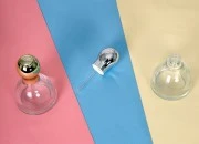 Staklena bočica 50mL sa pipetom i regulatorom protoka u više boja Staklena bočica 50mL sa pipetom i regulatorom protoka u više boja