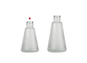 Staklena bočica od peskiranog stakla 30mL konusnog oblika, pogodna za osveživač prostora-grupa_slika
