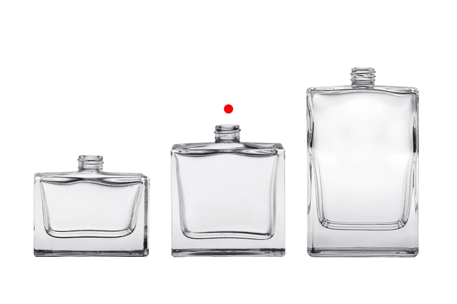 Staklena bočica za parfeme 50mL (15/400) pravougaonog oblika Staklena bočica za parfeme 50mL (15/400) pravougaonog oblika