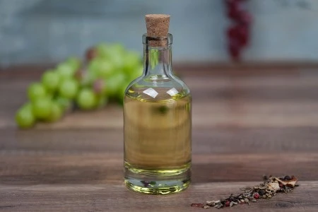 Okrugla staklena flaša 200mL-3