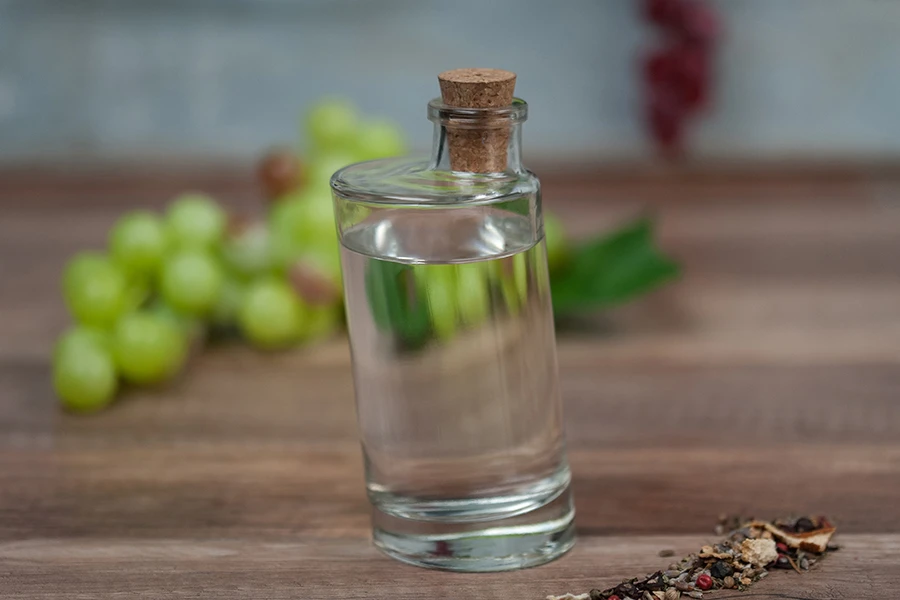 Nagnuta staklena flaša 200mL Nagnuta staklena flaša 200mL
