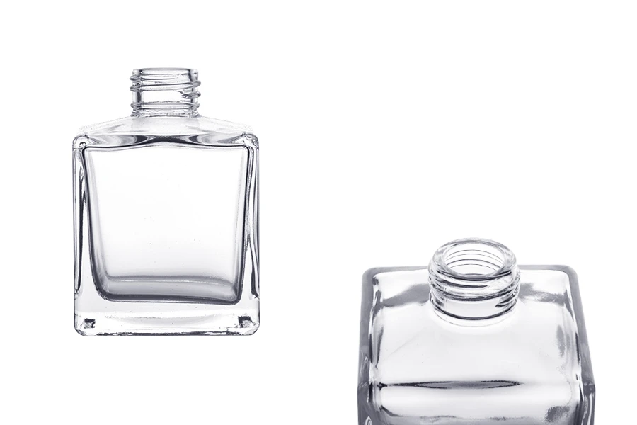 Staklena četvrtasta flaša 200mL PP 28 - pogodna za osveživače prostora Staklena četvrtasta flaša 200mL PP 28 - pogodna za osveživače prostora