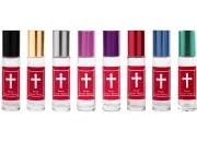 Staklena roll-on bočica 10mL sa staklenom kuglicom, krstom na crvenoj nalepnici i aluminijumskim zatvaračem - 12 kom Staklena roll-on bočica 10mL sa staklenom kuglicom, krstom na crvenoj nalepnici i aluminijumskim zatvaračem - 12 kom-slika_proizvoda