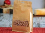 Kraft DoyPack kesice sa zip zatvaranjem, prozorom, Eurohole otvorom, unutrašnjom i spoljašnjom providnom oblogom i sa mogućnošću termo zatvaranja 140x60x240 mm - 50kom-grupa_slika