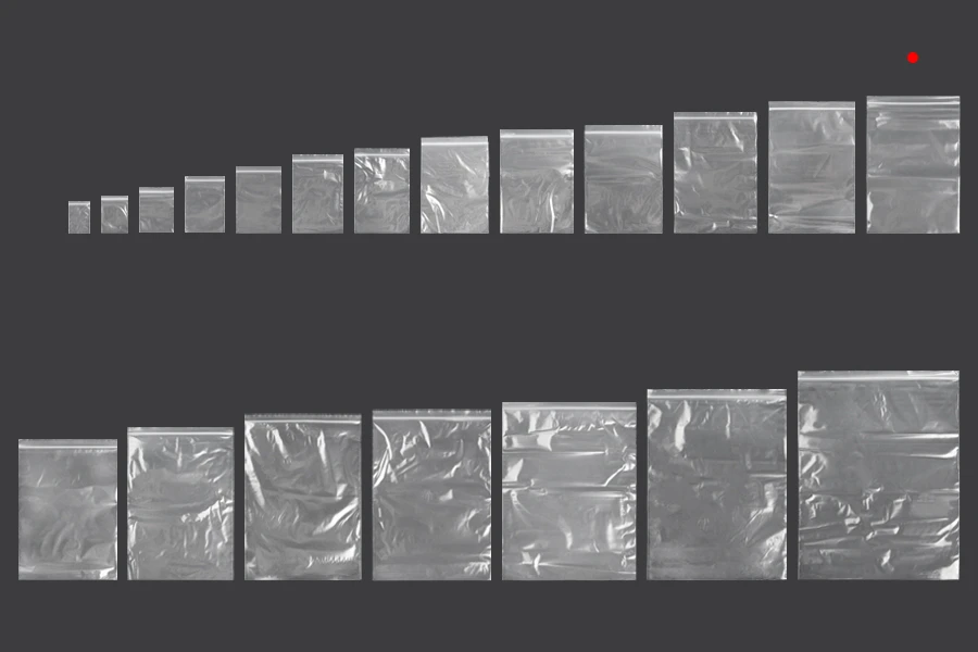 Plastična kesica 170x250mm, providna i sa belim zip zatvaračem - 100 kom Plastična kesica 170x250mm, providna i sa belim zip zatvaračem - 100 kom