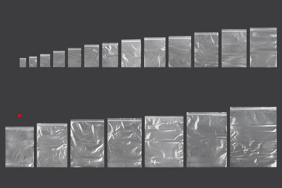 Plastična kesica 200x285mm, providna i sa belim zip zatvaračem - 100 kom Plastična kesica 200x285mm, providna i sa belim zip zatvaračem - 100 kom