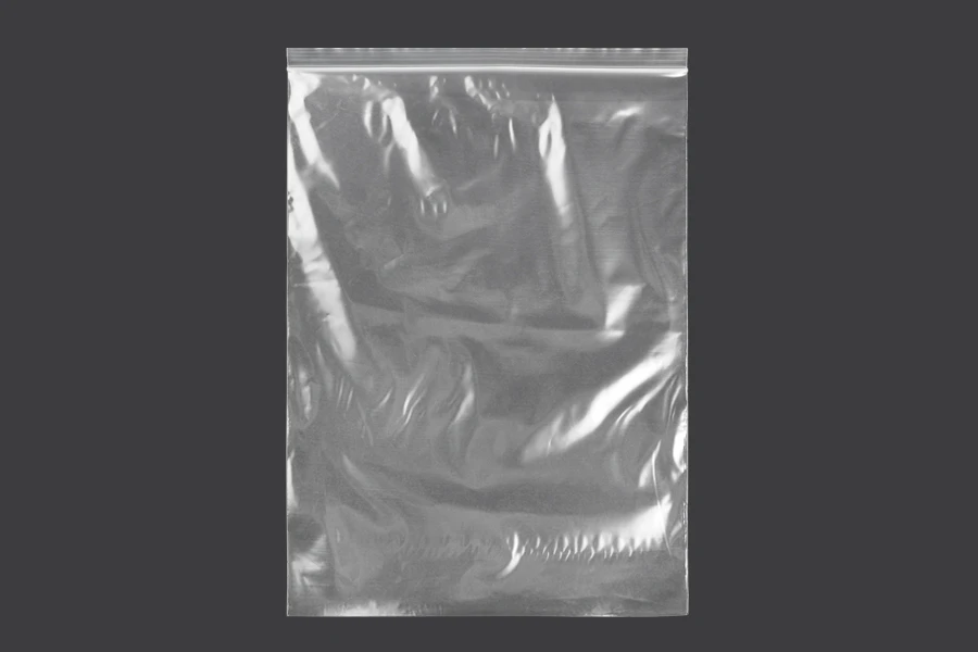 Plastična kesica 240x340mm, providna i sa belim zip zatvaračem - 100 kom Plastična kesica 240x340mm, providna i sa belim zip zatvaračem - 100 kom