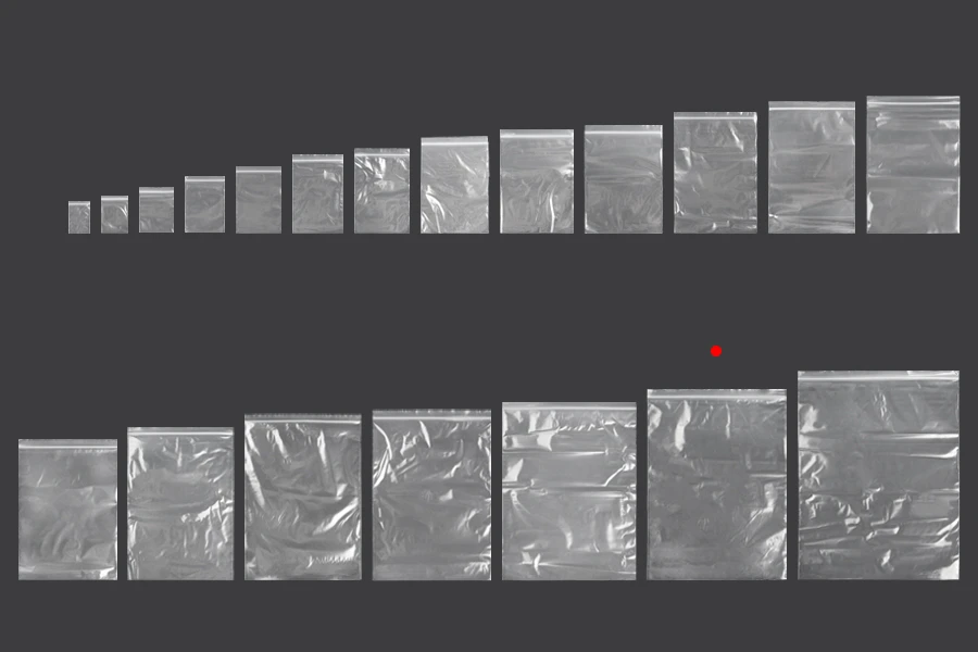 Plastična kesica 300x400mm, providna i sa belim zip zatvaračem - 100 kom Plastična kesica 300x400mm, providna i sa belim zip zatvaračem - 100 kom