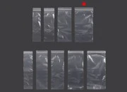 Plastična kesica 140x250mm, providna i sa belim zip zatvaračem - 100 kom Plastična kesica 140x250mm, providna i sa belim zip zatvaračem - 100 kom