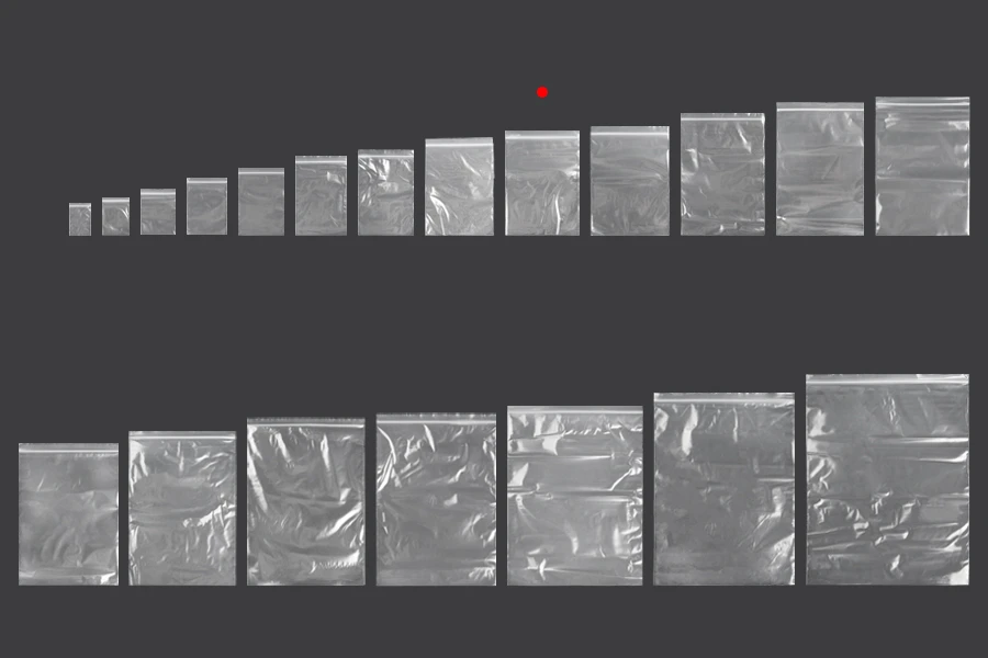 Plastična kesica 130x190mm, providna i sa belim zip zatvaračem - 100 kom Plastična kesica 130x190mm, providna i sa belim zip zatvaračem - 100 kom