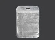 Kesica 122x170mm sa zip zatvaranjem, srebrnom non woven zadnjom i providnom prednjom stranom i sa Eurohole otvorom - 100 kom Kesica 122x170mm sa zip zatvaranjem, srebrnom non woven zadnjom i providnom prednjom stranom i sa Eurohole otvorom - 100 kom