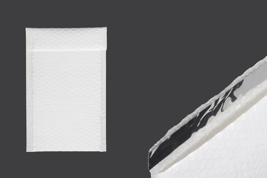 Bela mat koverta sa pucketavom folijom 14x25cm - 10 kom-slika_proizvoda