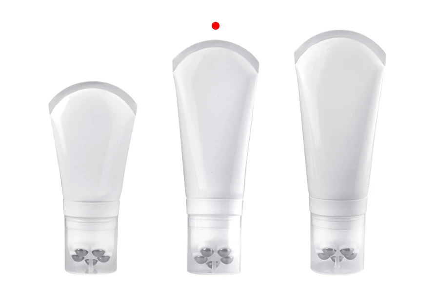 Plastična bela tubica 150mL sa metalnim roll on kuglicama i providnim zatvaračem Plastična bela tubica 150mL sa metalnim roll on kuglicama i providnim zatvaračem