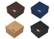 Kartonska poklon kutija 86x92x56mm u više boja - 12 kom Kartonska poklon kutija 86x92x56mm u više boja - 12 kom