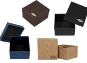Kartonska poklon kutija 86x92x56mm u više boja - 12 kom Kartonska poklon kutija 86x92x56mm u više boja - 12 kom