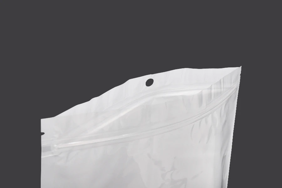 Plastična zip kesica 260x340mm sa belom zadnjom i providnom prednjom stranom i rupom za kačenje - 100 kom
