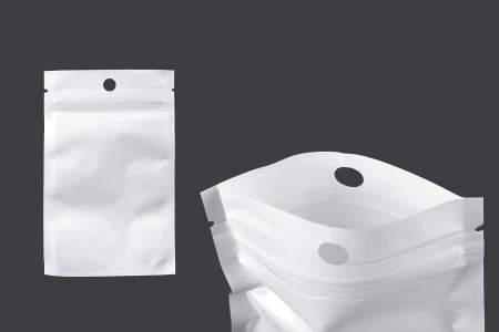 Plastične bele kesice sa zip zatvaranjem 80x130 mm, sa otvorom za kačenje i mogućnošću termo zatvaranja - 100 kom-1