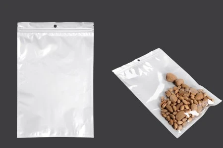Plastična zip kesica 200x300mm sa belom zadnjom i providnom prednjom stranom i rupom za kačenje - 100 kom-1