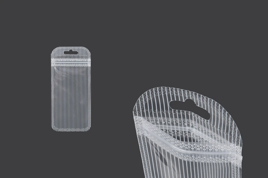 Plastična zip kesica 60x130mm sa providnom prednjom stranom, zadnjom providnom stranom sa linijama i sa Eurohole otvorom - 100 kom-slika_proizvoda