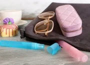 Plastična minijaturna bočica 10mL za parfeme, u 3 boje (poluprovidna, plava ili roze) - 25 kom