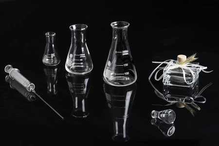 Staklena bočica Erlenmeyer 25mL-5