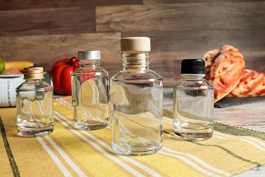 Staklena cilindrična flašica 100mL Staklena cilindrična flašica 100mL