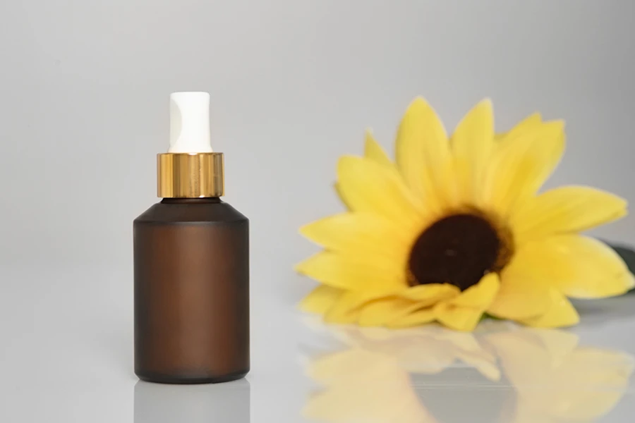 Staklena karamel MAT bočica 100mL PP28-