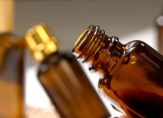 Staklena ovalna karamel bočica za etarska ulja 10mL, sa grlom PP18 Staklena ovalna karamel bočica za etarska ulja 10mL, sa grlom PP18