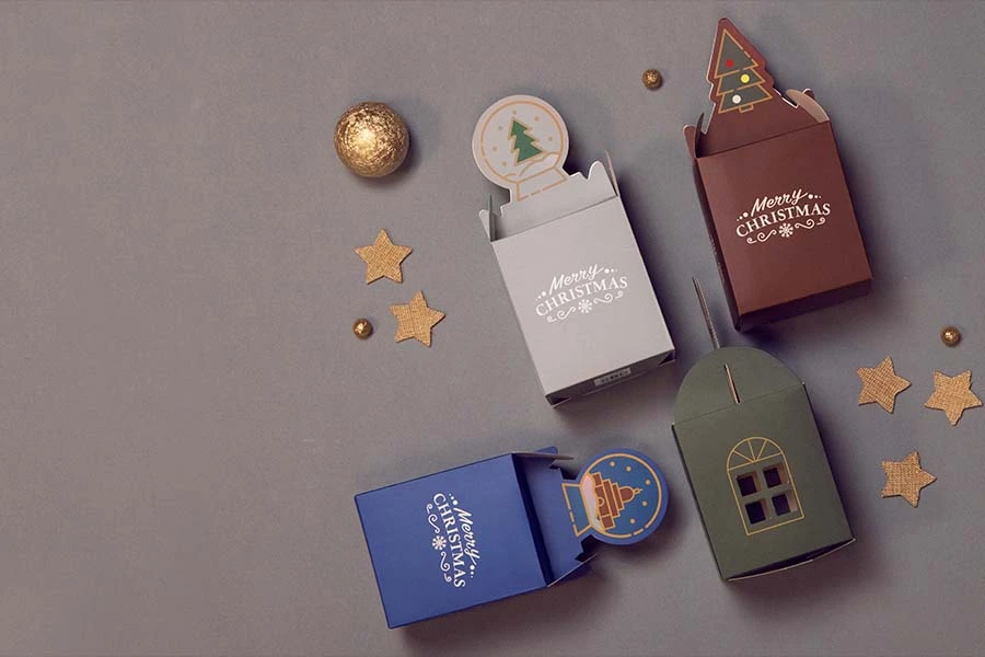 Božićna kutijica - paketić 85x85x100 mm - 25 kom-grupa_slika