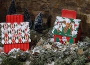 Božićna poklon kutijica sa drškom 120x100x140 mm raznih boja - 25 kom-grupa_slika