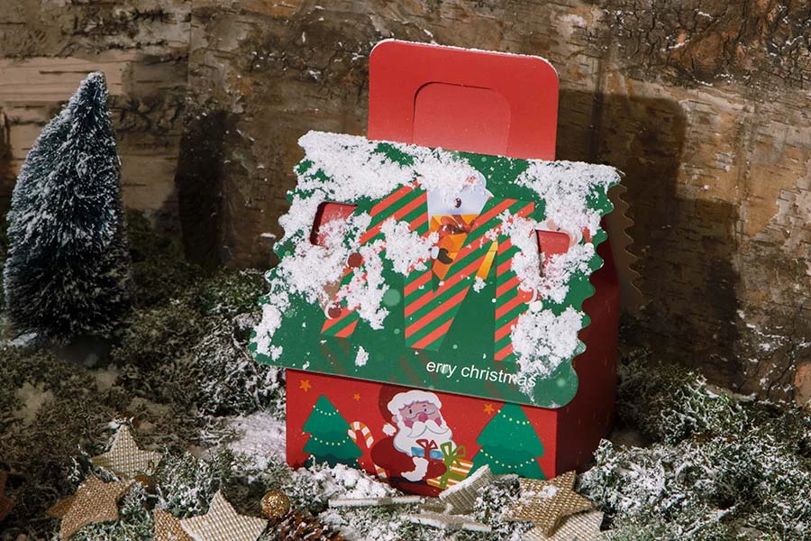 Božićna poklon kutijica sa drškom 120x100x140 mm raznih boja - 25 kom-grupa_slika