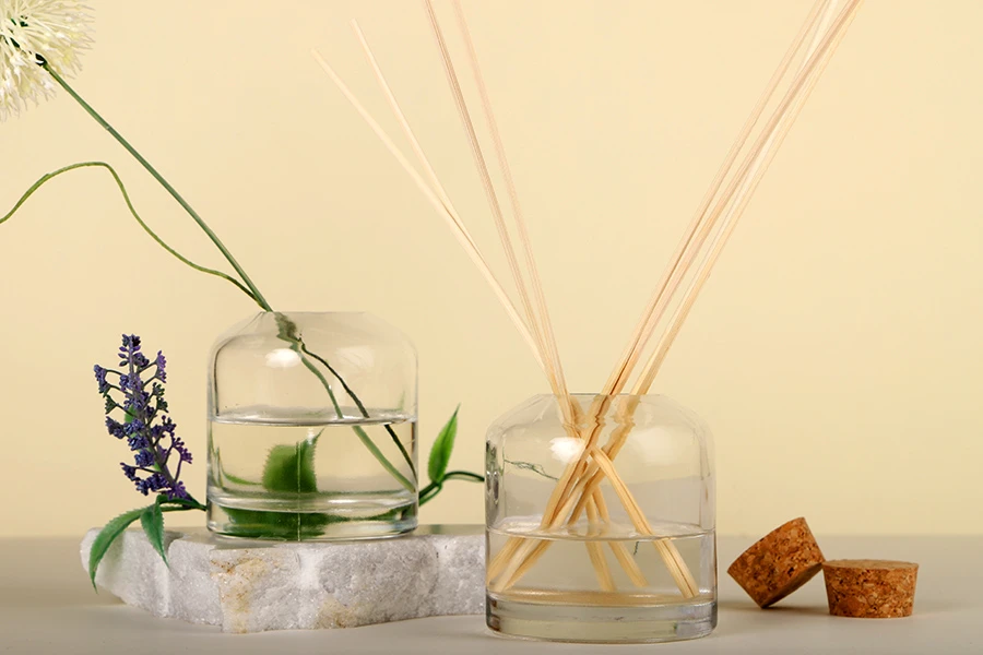 Staklena ukrasna vaza 250 mL, za osveživače prostora ili cveće-grupa_slika