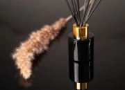 Cilindrična staklena flašica 50mL crne ili bele boje, idealna za osveživač prostora PP28