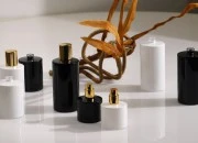 Okrugla flašica za parfem 30mL sa 15 mm „Crimp“ sigurnosnim zatvaranjem u beloj ili crnoj boji Okrugla flašica za parfem 30mL sa 15 mm „Crimp“ sigurnosnim zatvaranjem u beloj ili crnoj boji