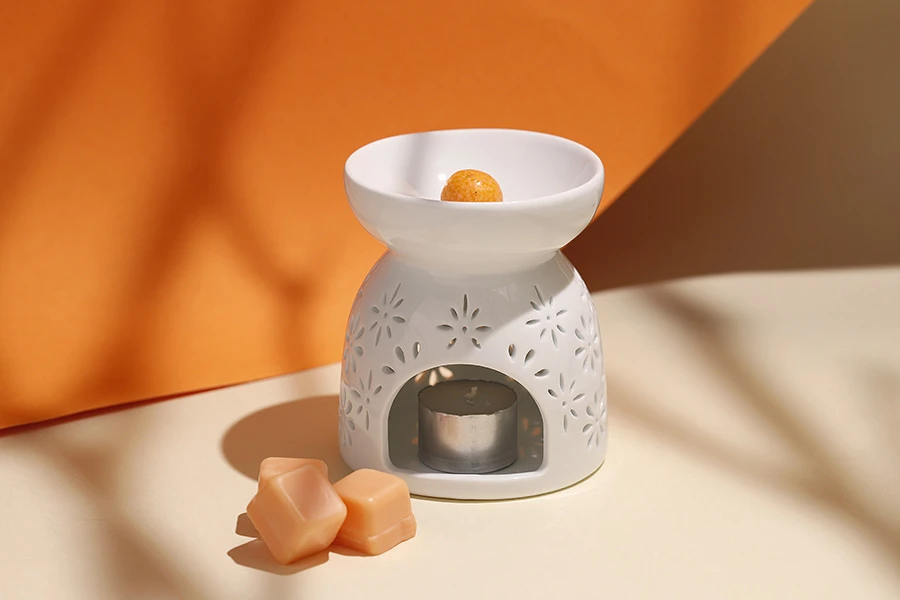 Keramički osveživač prostora za svećice i aromatična ulja Keramički osveživač prostora za svećice i aromatična ulja