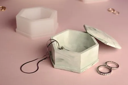 Silikonski kalup za epoksi smolu u obliku šestougaonika-grupa_slika