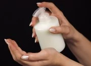Poluprovidna cilindrična plastična flašica 300mL Poluprovidna cilindrična plastična flašica 300mL