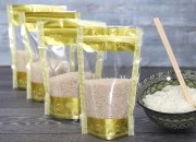 Providna DoyPack kesica sa zip zatvaranjem, zlatnim detaljima i sa mogućnošću termo lepljenja 150x40x210mm – 50kom Providna DoyPack kesica sa zip zatvaranjem, zlatnim detaljima i sa mogućnošću termo lepljenja 150x40x210mm – 50kom