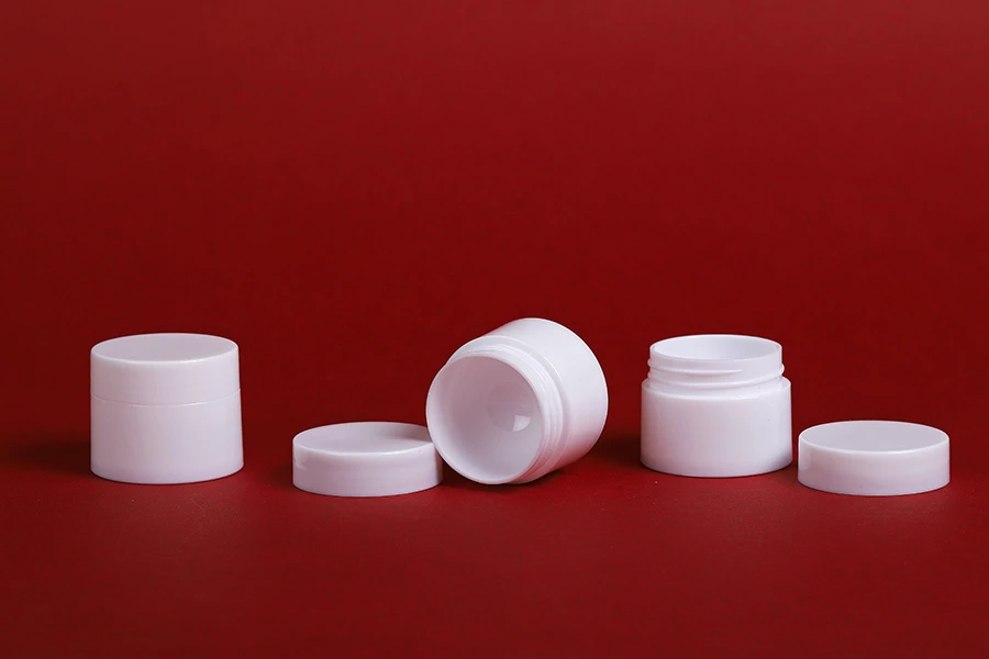 Plastična kutijica 5mL sa duplim dnom i unutrašnjom zaptivkom na poklopcu - 12 kom Plastična kutijica 5mL sa duplim dnom i unutrašnjom zaptivkom na poklopcu - 12 kom