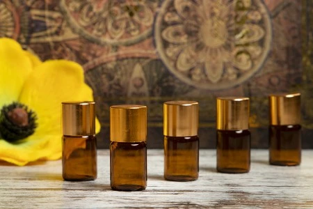 Braon bočica 3mL, sa zlatnim aluminijumskim zatvaračem - 12 kom-5