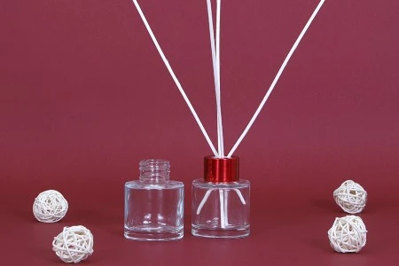 Staklena cilindrična bočica 50mL, PP 28-6