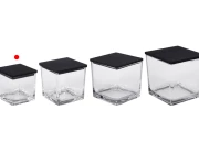 Staklena ukrasna četvrtasta tegla 130 ml 60x60x60 mm sa drvenim zatvaračem za sveće-grupa_slika