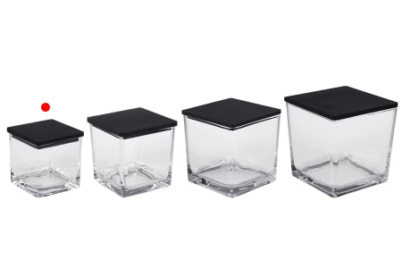 Staklena ukrasna četvrtasta tegla 130 ml 60x60x60 mm sa drvenim zatvaračem za sveće-grupa_slika