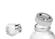 Staklena teglica 50mL sa dve osnove (za bočno postavljanje) i plastičnim zatvaračem u srebrnoj boji Staklena teglica 50mL sa dve osnove (za bočno postavljanje) i plastičnim zatvaračem u srebrnoj boji