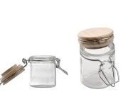 Staklena okrugla teglica 40mL sa drvenim poklopcem sa hermetičkim zatvaranjem (žicom i gumicom na poklopcu) Staklena okrugla teglica 40mL sa drvenim poklopcem sa hermetičkim zatvaranjem (žicom i gumicom na poklopcu)