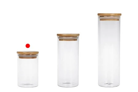 Staklena okrugla tegla 250mL, sa drvenim zatvaračem i gumicom-7