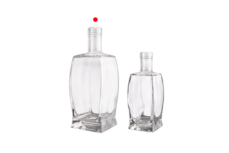 Lepa staklena četvrtasta flaša 500mL, F19 Lepa staklena četvrtasta flaša 500mL, F19
