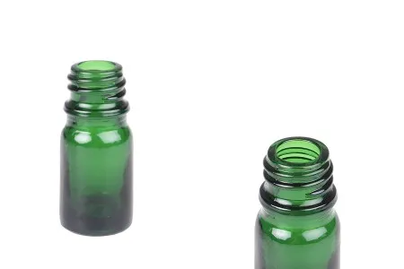 Zelena staklena bočica za etarska ulja 5mL, sa grlom PP18 - bez zatvarača-1