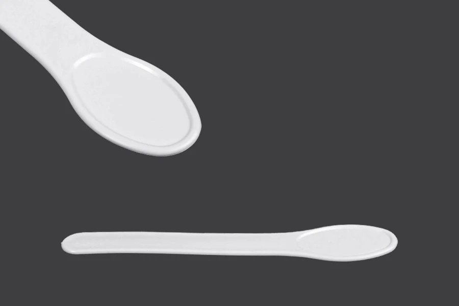 Plastična spatula za kreme (PE) 96mm u beloj boji - 50 kom Plastična spatula za kreme (PE) 96mm u beloj boji - 50 kom
